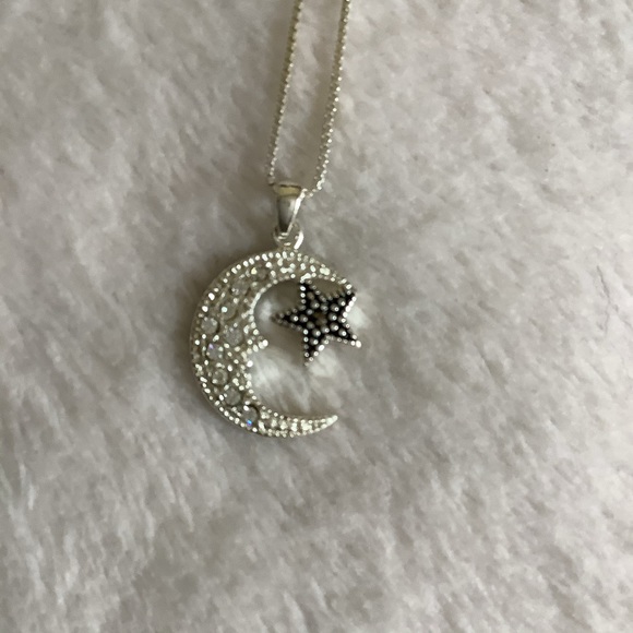 NEW Moon & Star Necklace - Picture 5 of 8